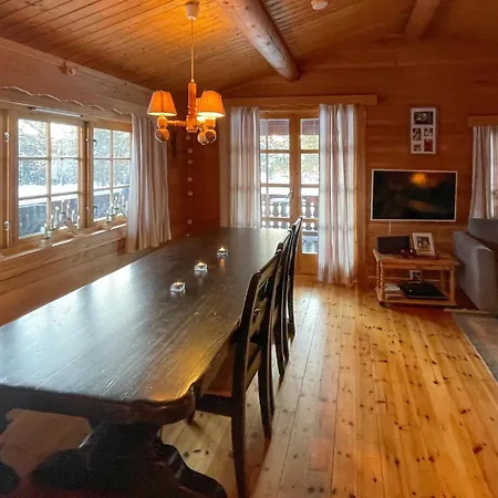 5 Bedroom Pet Friendly In