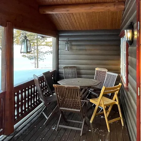 5 Bedroom Pet Friendly In *